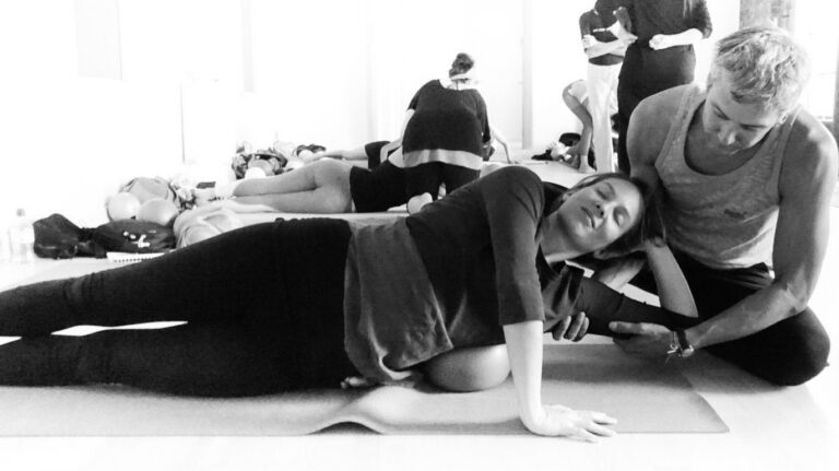 Bodyrolling Gingi Lee