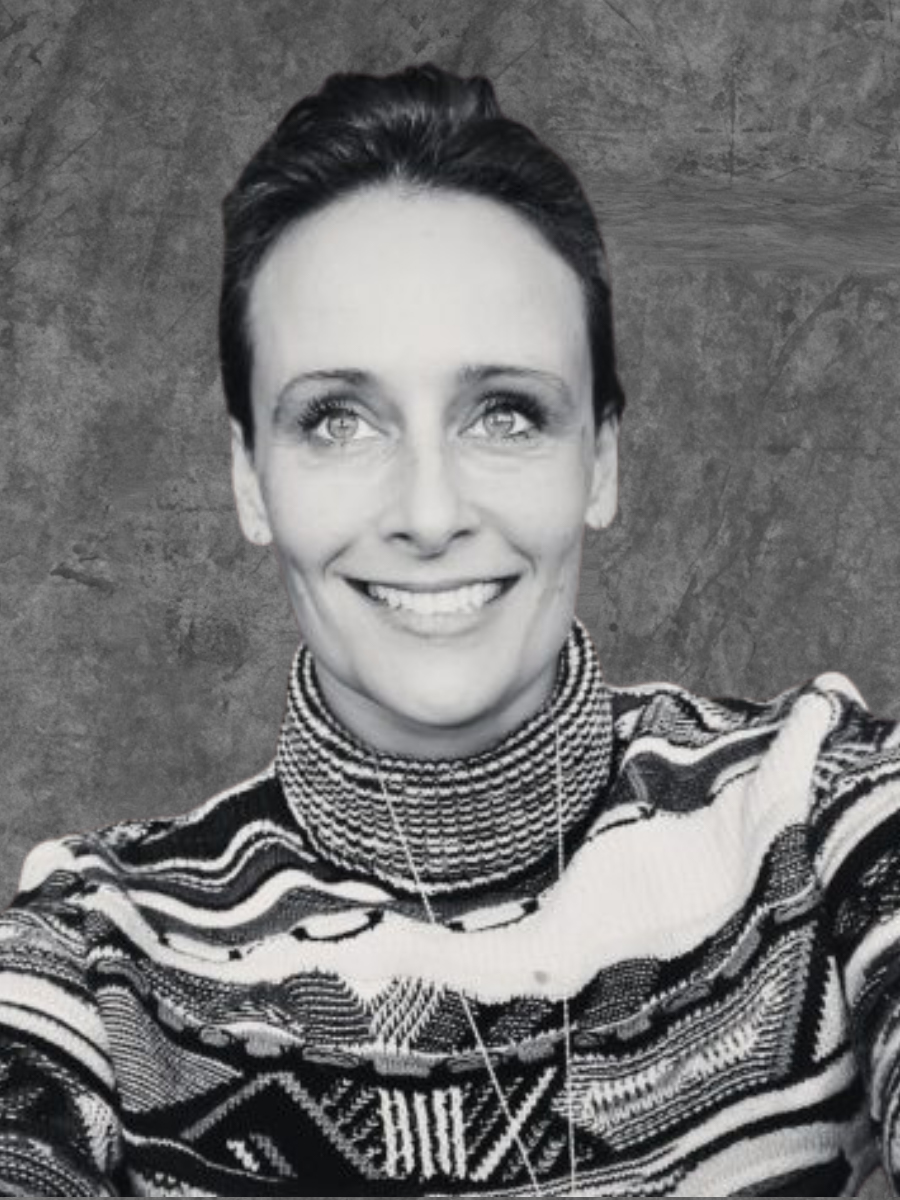 Portrait of Charli Van Ness, lead teacher on 200 hour course programme at the shala school