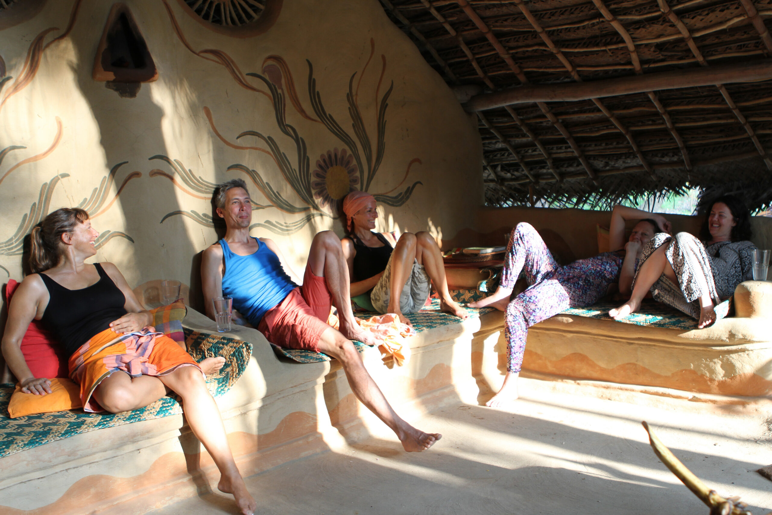Hanging out iwith Gingi Lee at Ulpotha, Sri Lanka